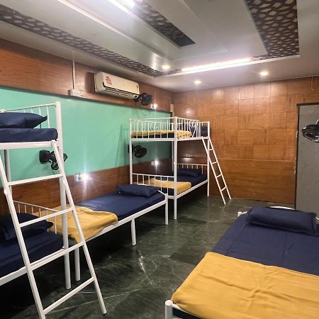 Backpackers Hostel Πούνε Εξωτερικό φωτογραφία