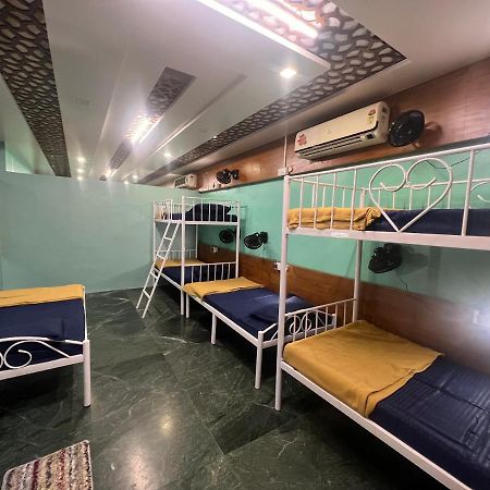 Backpackers Hostel Πούνε Εξωτερικό φωτογραφία