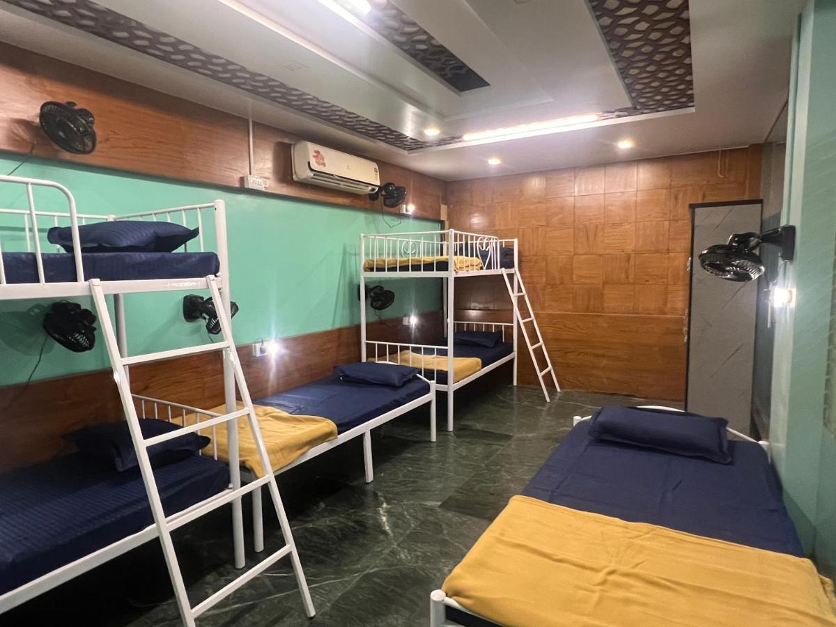 Backpackers Hostel Πούνε Εξωτερικό φωτογραφία