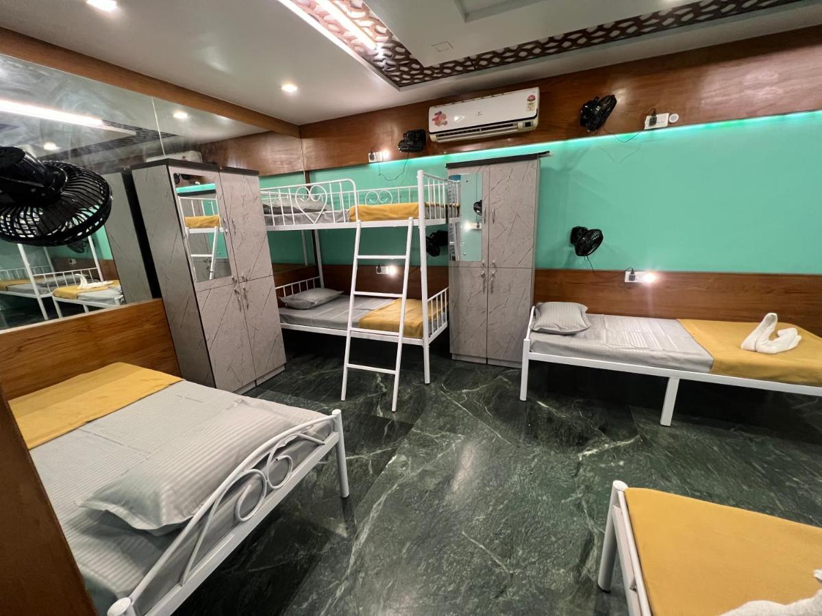 Backpackers Hostel Πούνε Εξωτερικό φωτογραφία