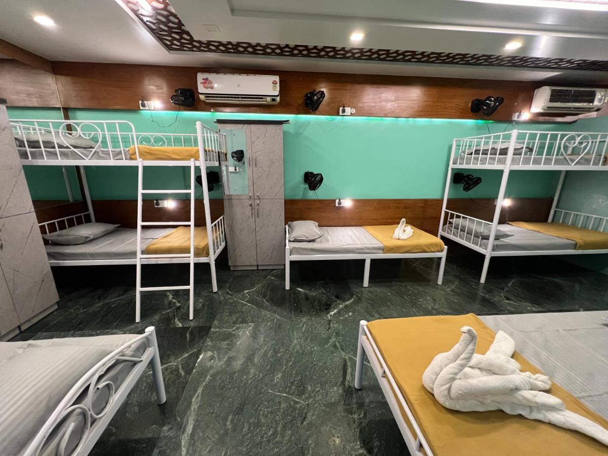 Backpackers Hostel Πούνε Εξωτερικό φωτογραφία