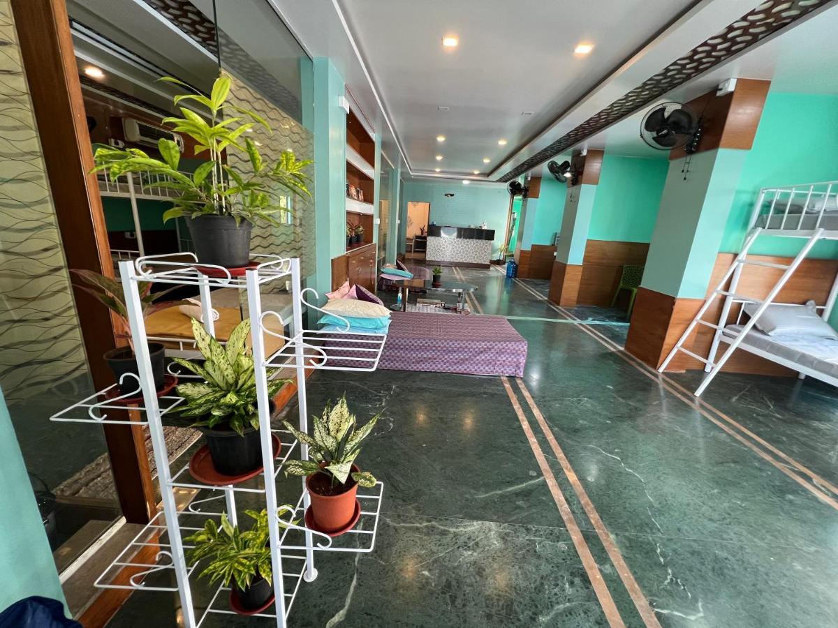 Backpackers Hostel Πούνε Εξωτερικό φωτογραφία